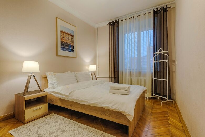 Aparthotel Home Apart 3
