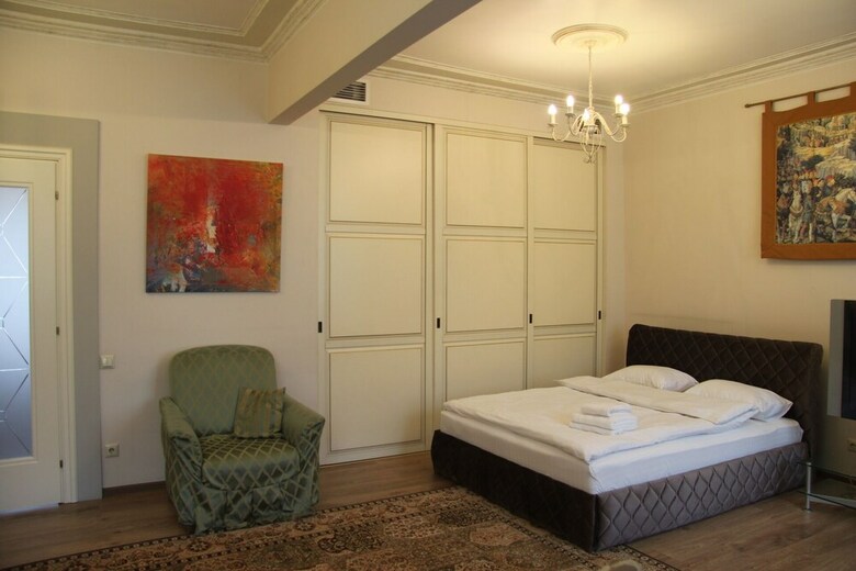 Aparthotel Home Apart 3