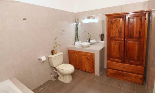 Posada Rainforest Haven Inn