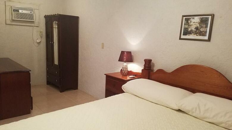 Hotel Seven Seas Resort