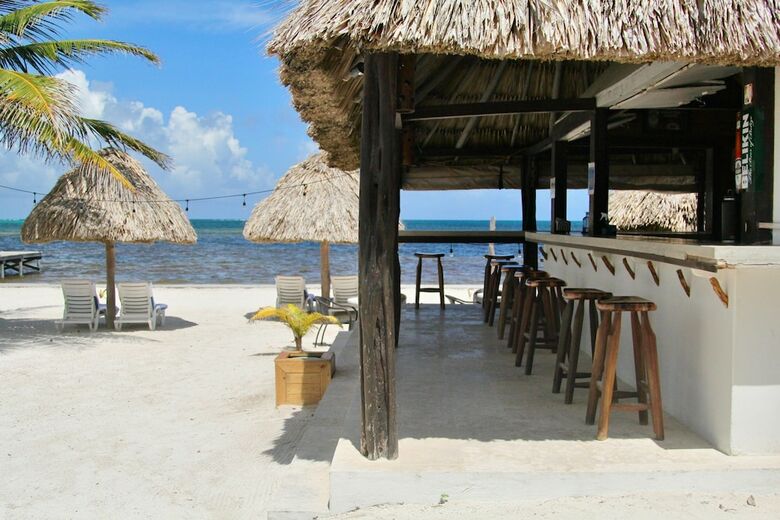 Hotel Mata Rocks Resort