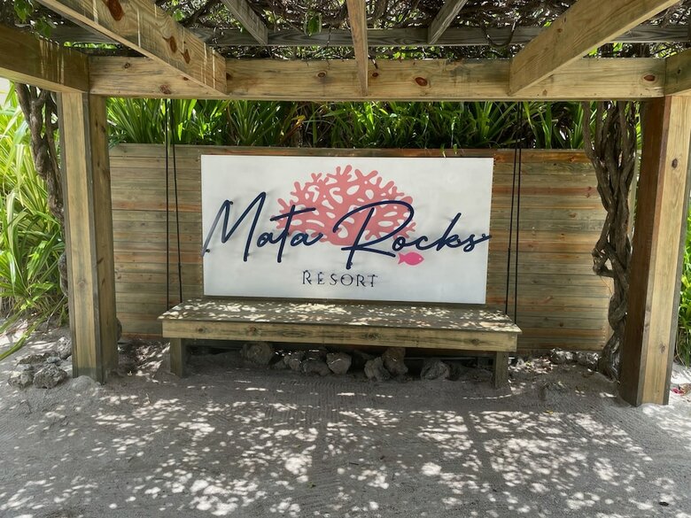 Hotel Mata Rocks Resort