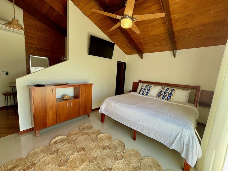 Hotel Mata Rocks Resort