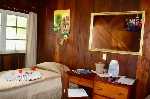 Holiday Hotel