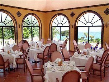 Hotel Coco Reef Bermuda