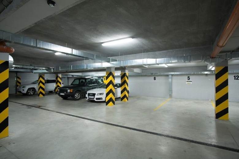 Apart-center Makuszy?skiego