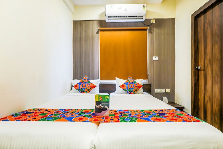 Fabhotel Star Holiday