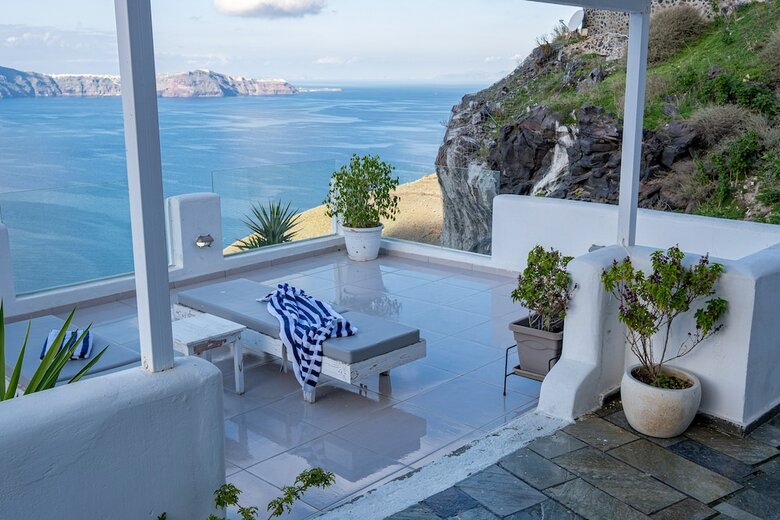 Hotel Loucas On The Cliff