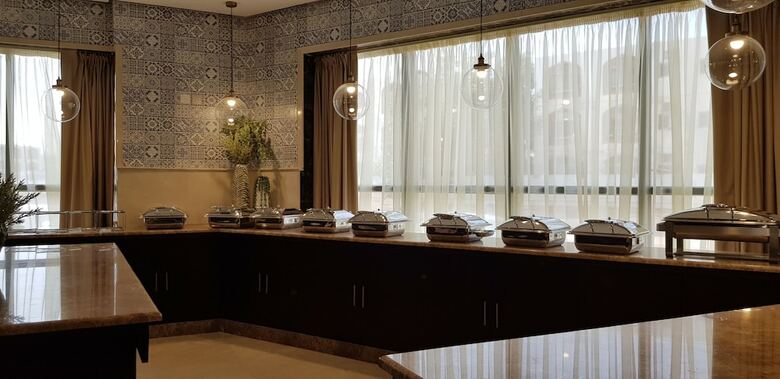 Verta Hotel And Resort