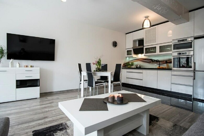 Apart-center Granitica