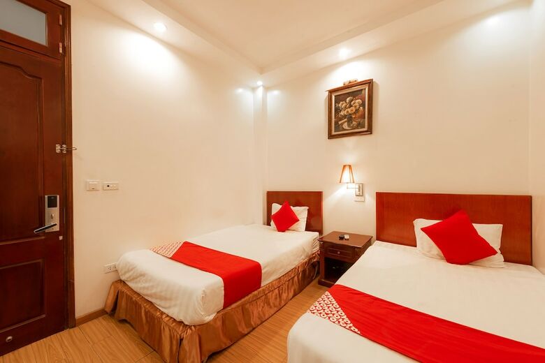 Oyo 222 Queen Hotel