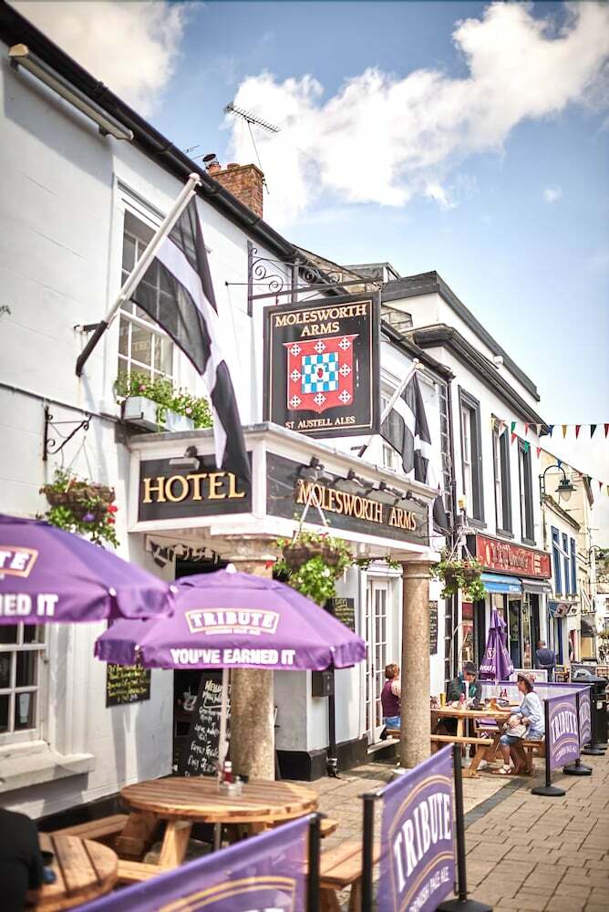 Hotel Molesworth Arms