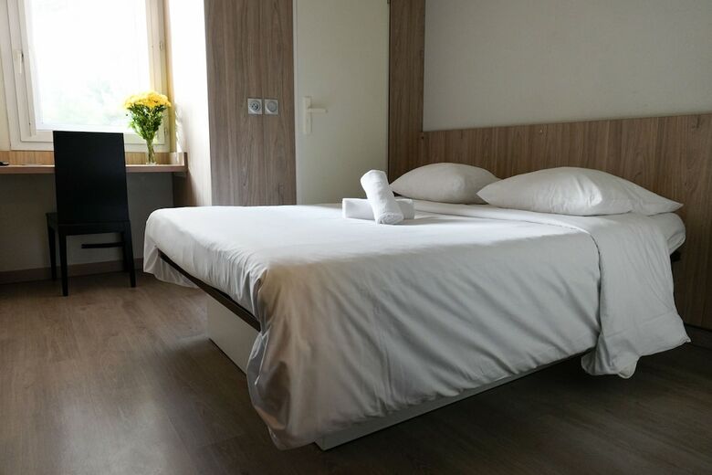Brit Hotel Parc Azur Toulon