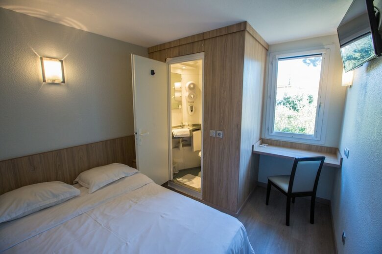 Brit Hotel Parc Azur Toulon