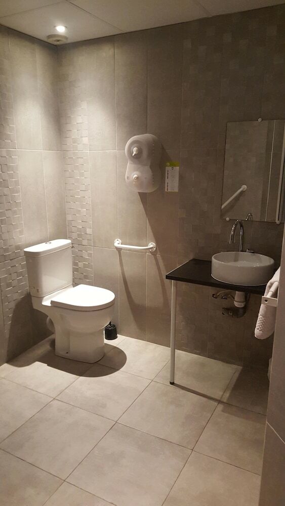 Brit Hotel Parc Azur Toulon