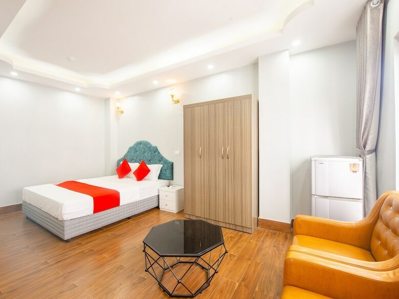 Oyo 411 Van Nam Hotel