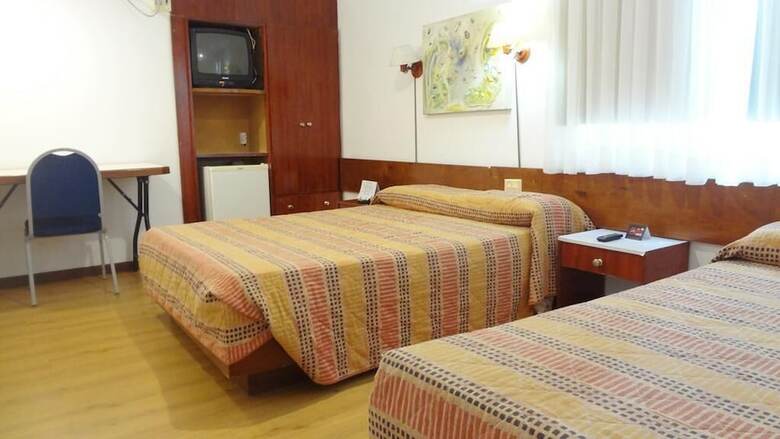 Oyo 2s Hotel