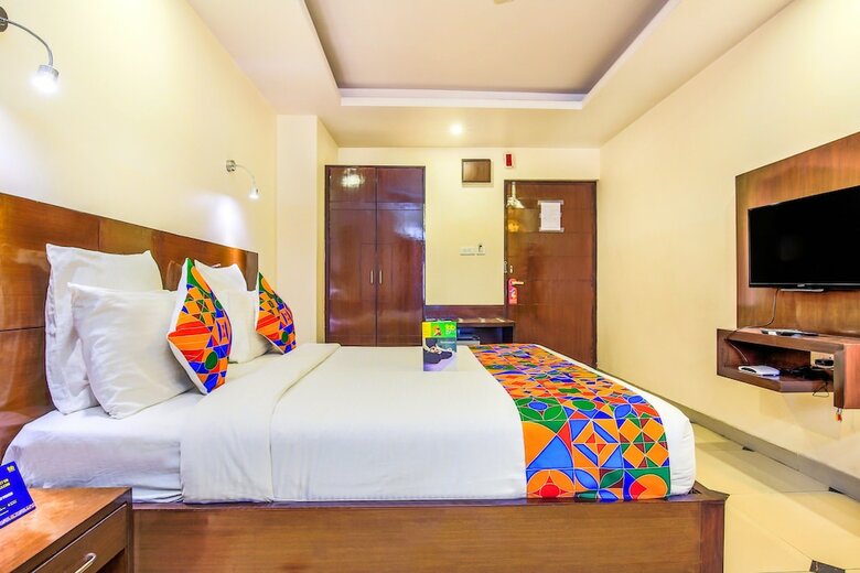 Fabhotel Royal Heritage