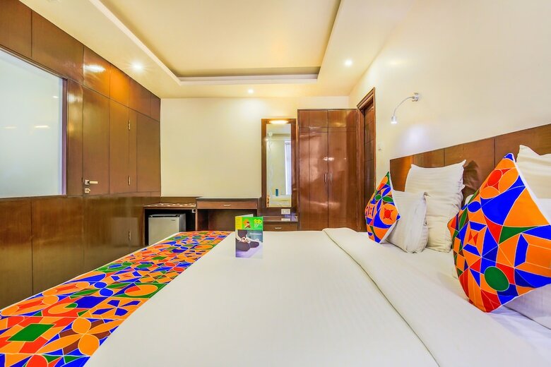 Fabhotel Royal Heritage