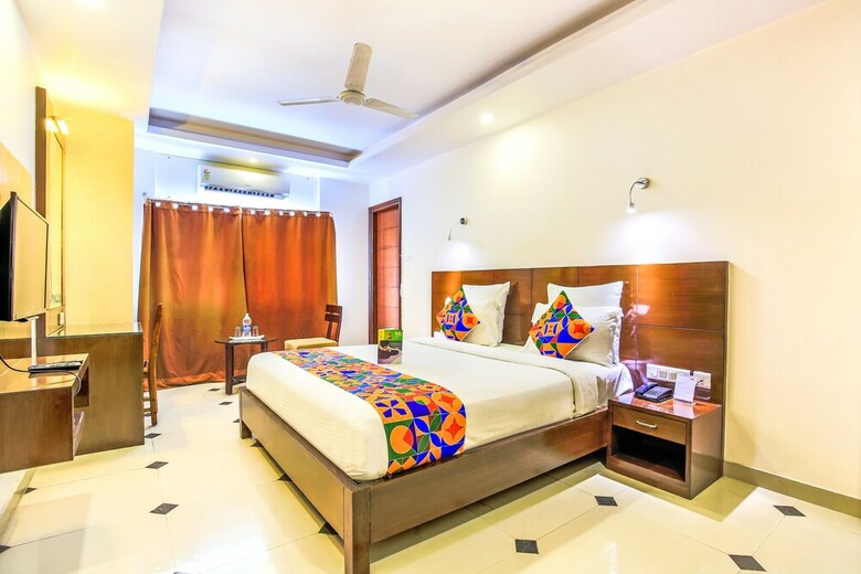 Fabhotel Royal Heritage