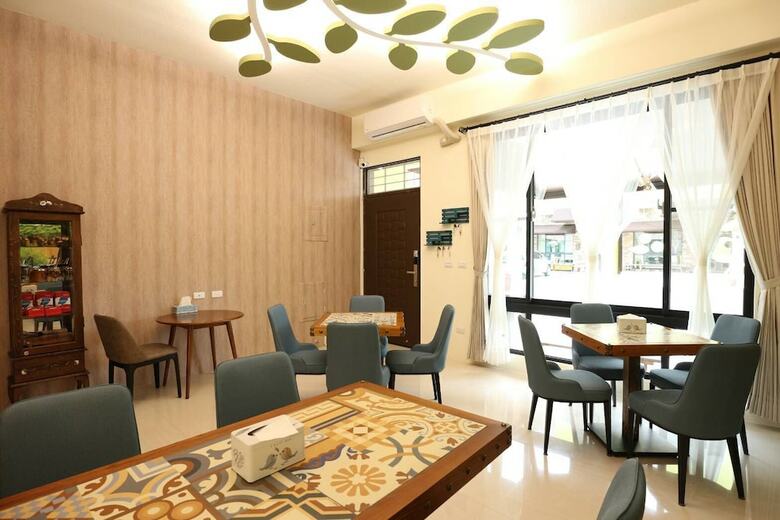 Hotel Fall In Love With Madai