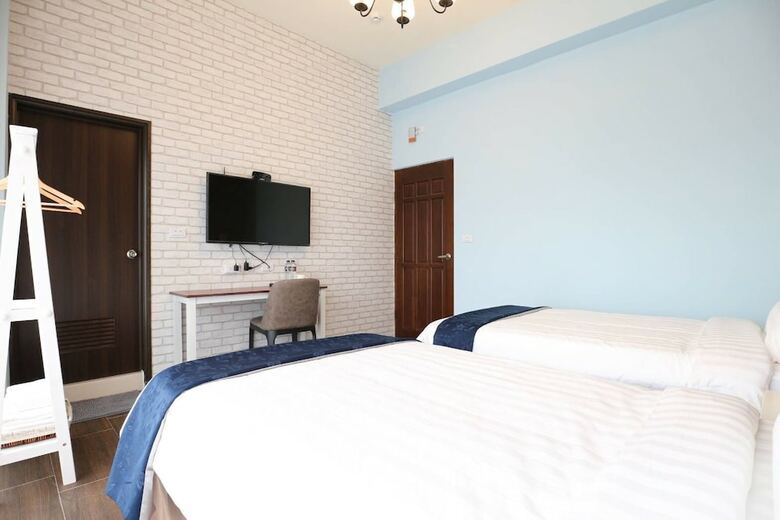 Hotel Fall In Love With Madai