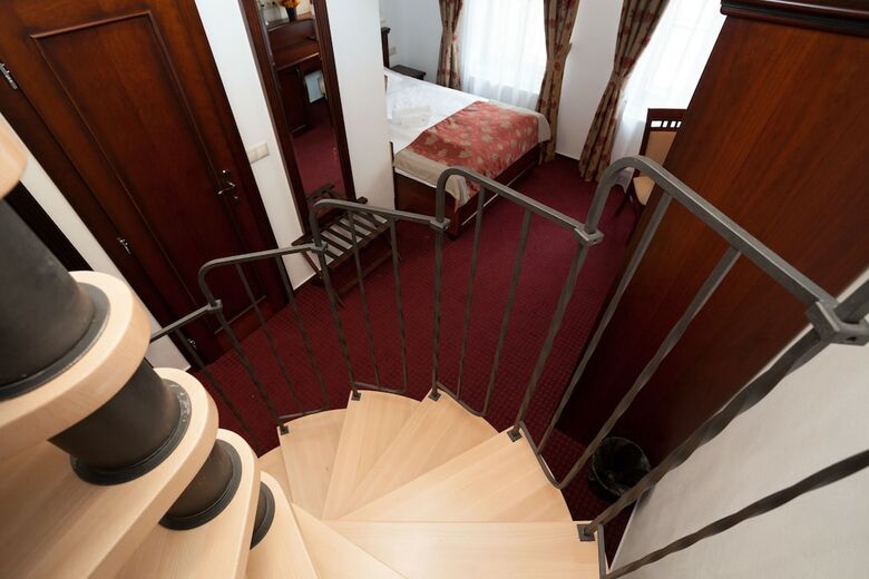 Ea Hotel Joseph 1699
