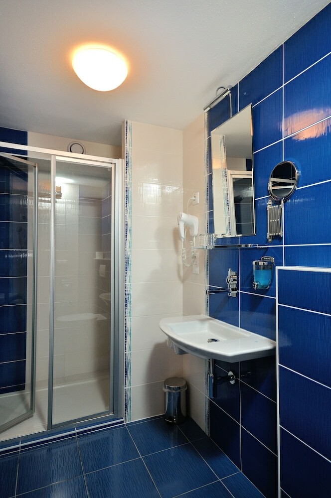Ea Hotel Joseph 1699