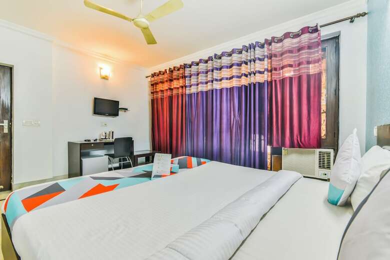 Hotel Fabexpress Chirag Inn