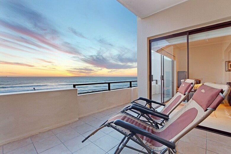 Apartamentos Malata Beach 32
