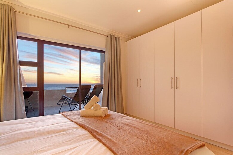Apartamentos Malata Beach 32