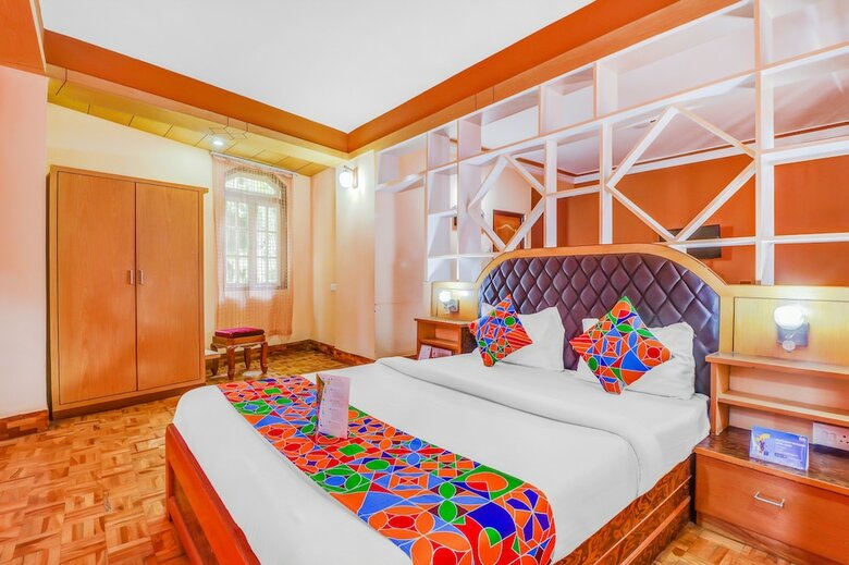 Fabhotel Misty Oak