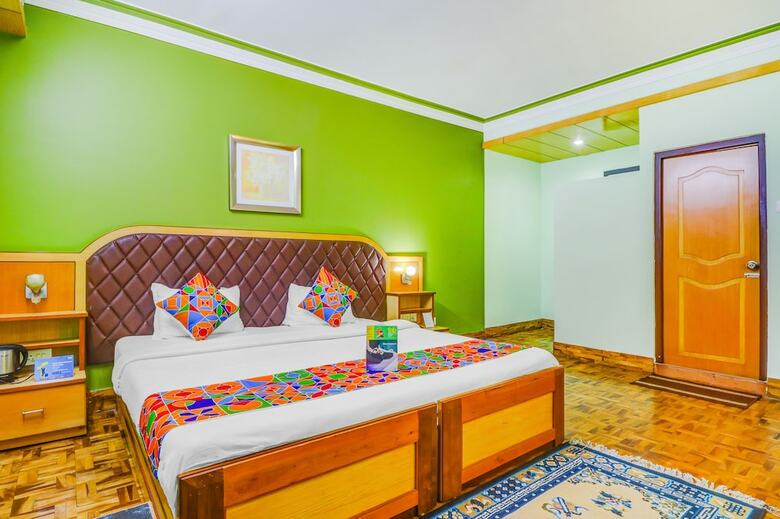 Fabhotel Misty Oak