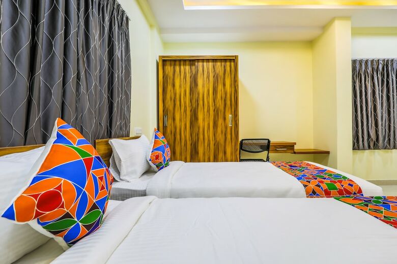 Fabhotel Zenith Residency