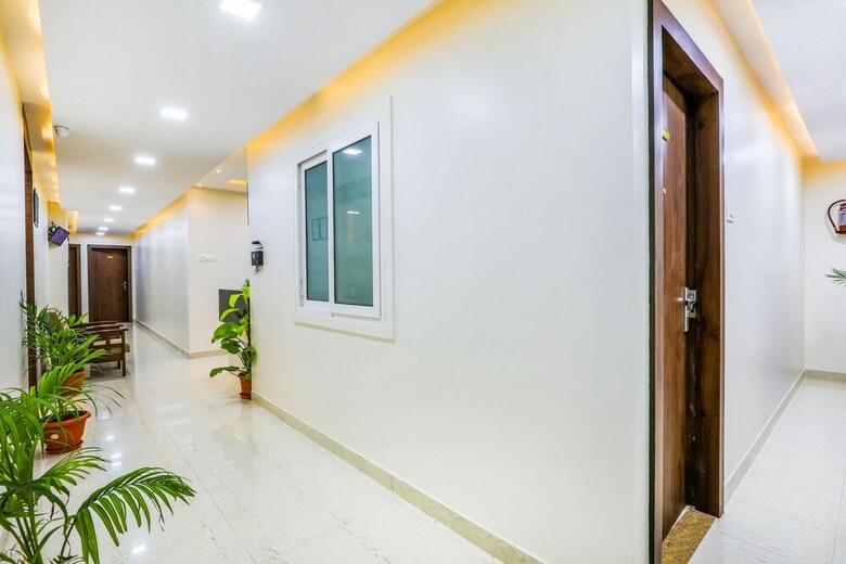 Fabhotel Zenith Residency