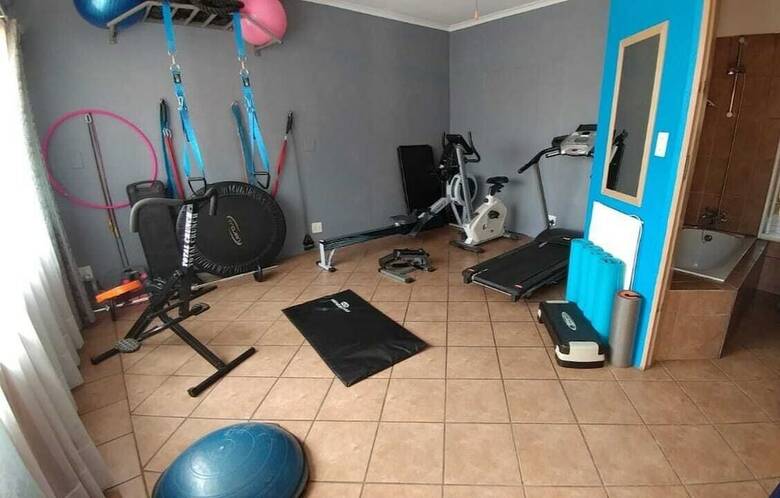 Hotel Physeqfit Guesthouse