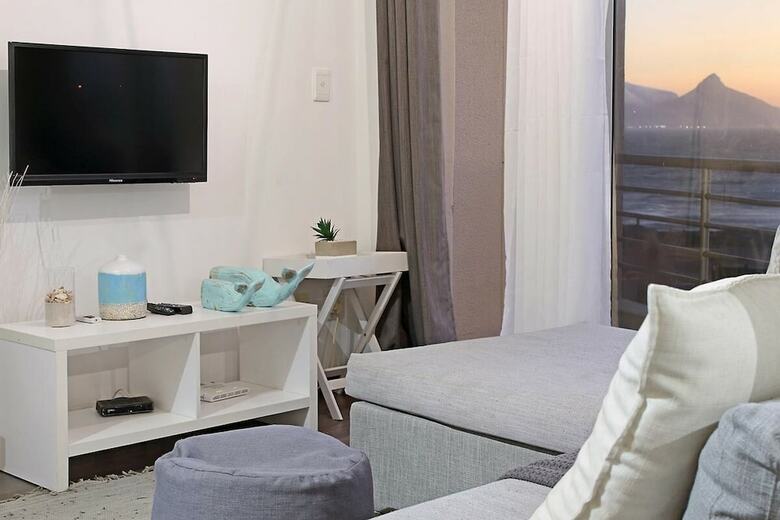Apartamentos The Bays B202