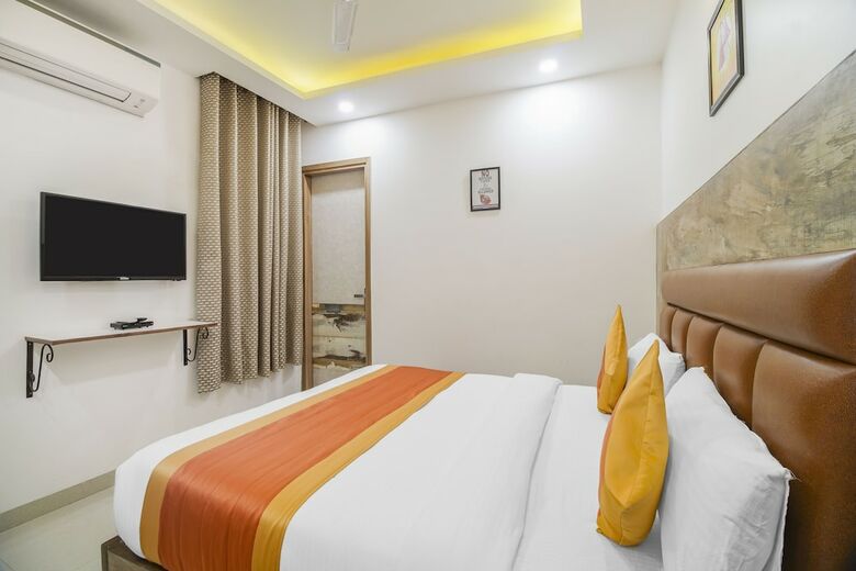 Gracious A Unit Of Hotel Vishesh