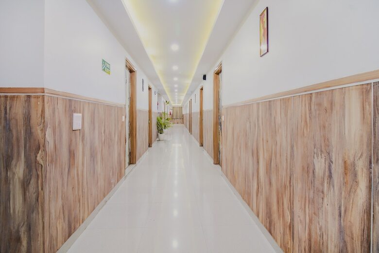 Gracious A Unit Of Hotel Vishesh