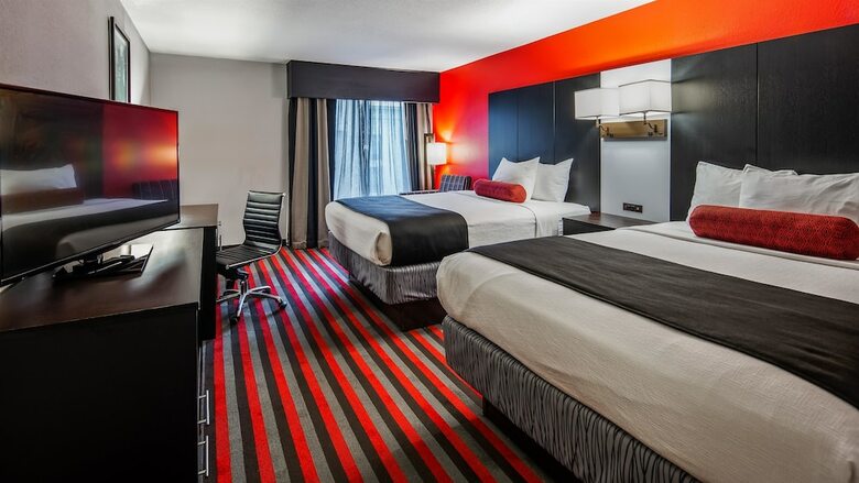Best Western Plus Carrollton Hotel