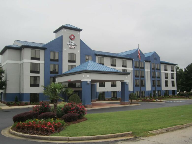 Best Western Plus Carrollton Hotel