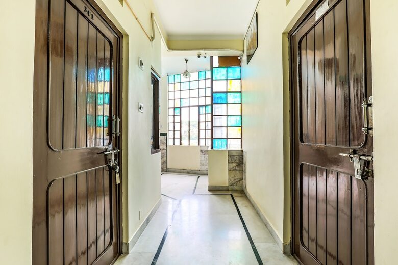 Hotel Fabexpress Mewar Darshan