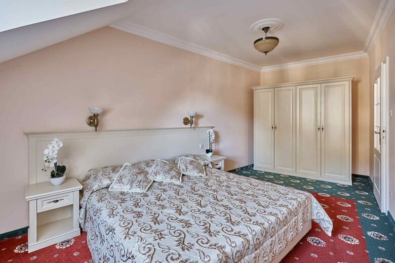 Natali Apartments