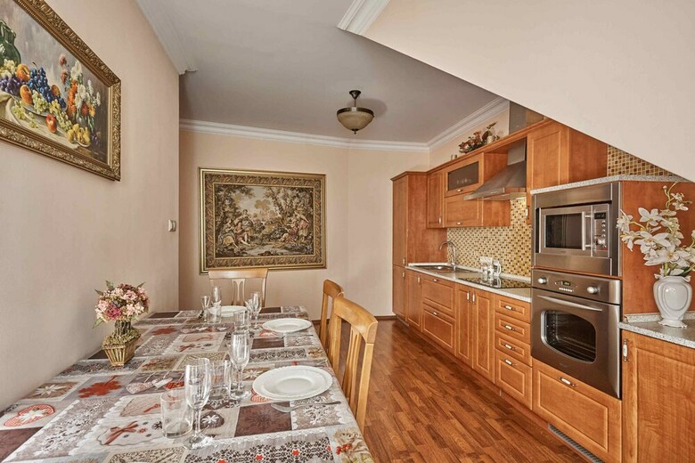 Natali Apartments