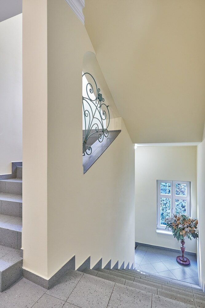 Natali Apartments