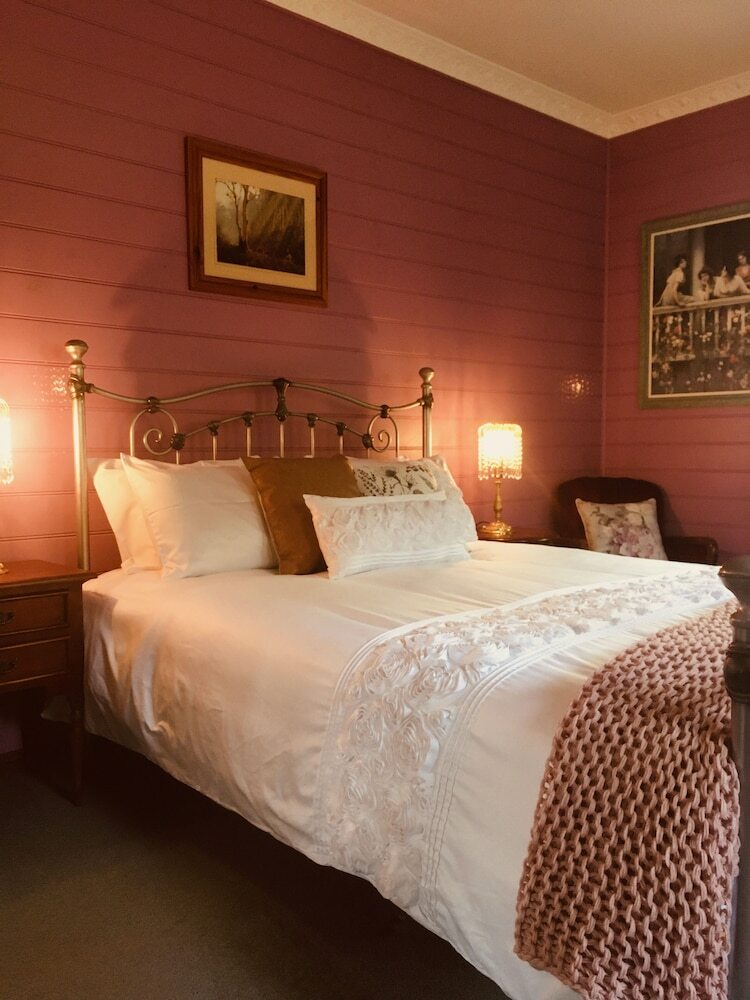 Gypsy Falls Retreat