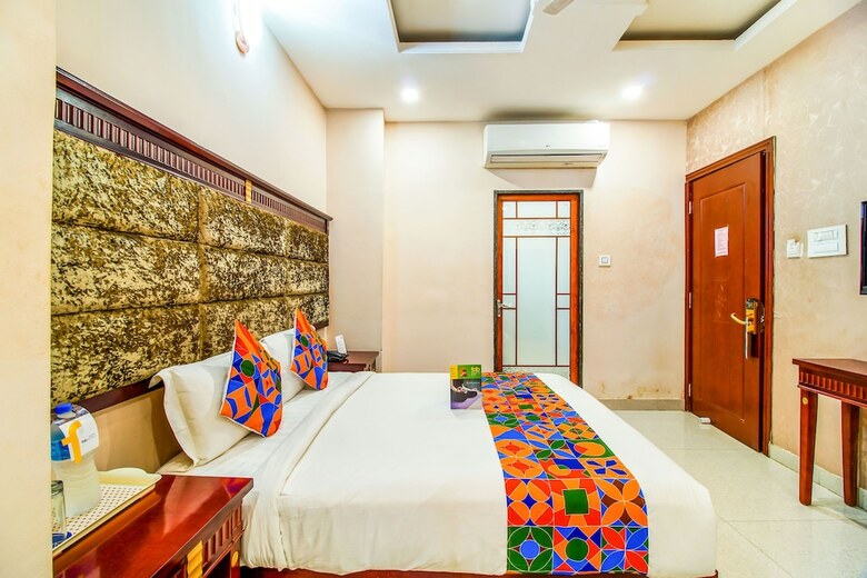 Fabhotel Eleven Heights