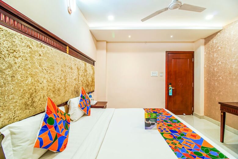 Fabhotel Eleven Heights