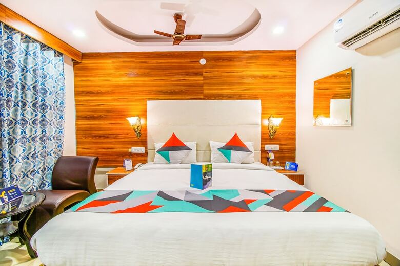 Hotel Fabexpress Grand Inn