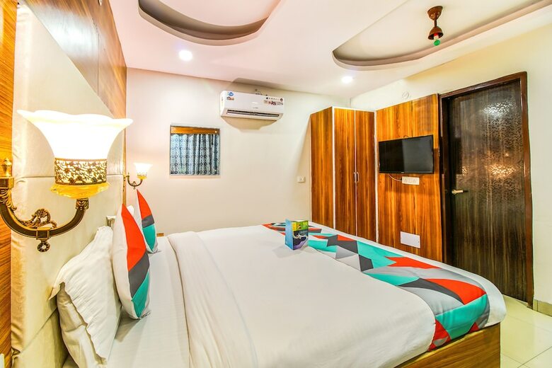 Hotel Fabexpress Grand Inn